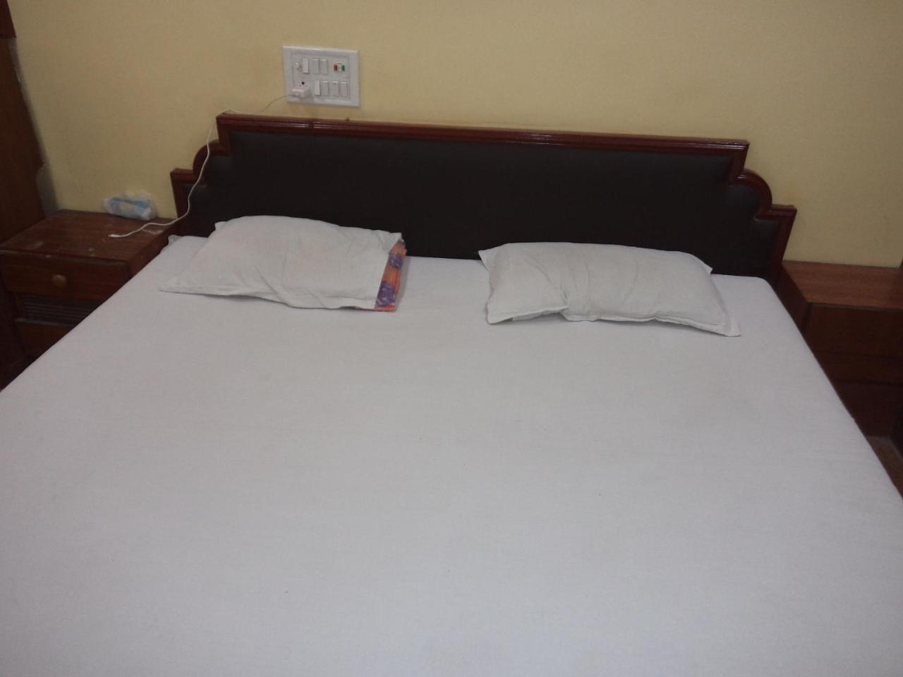 Hotel Neelkamal 印多尔 外观 照片