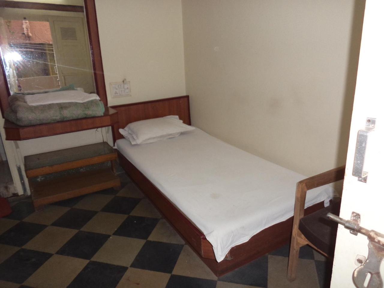Hotel Neelkamal 印多尔 外观 照片
