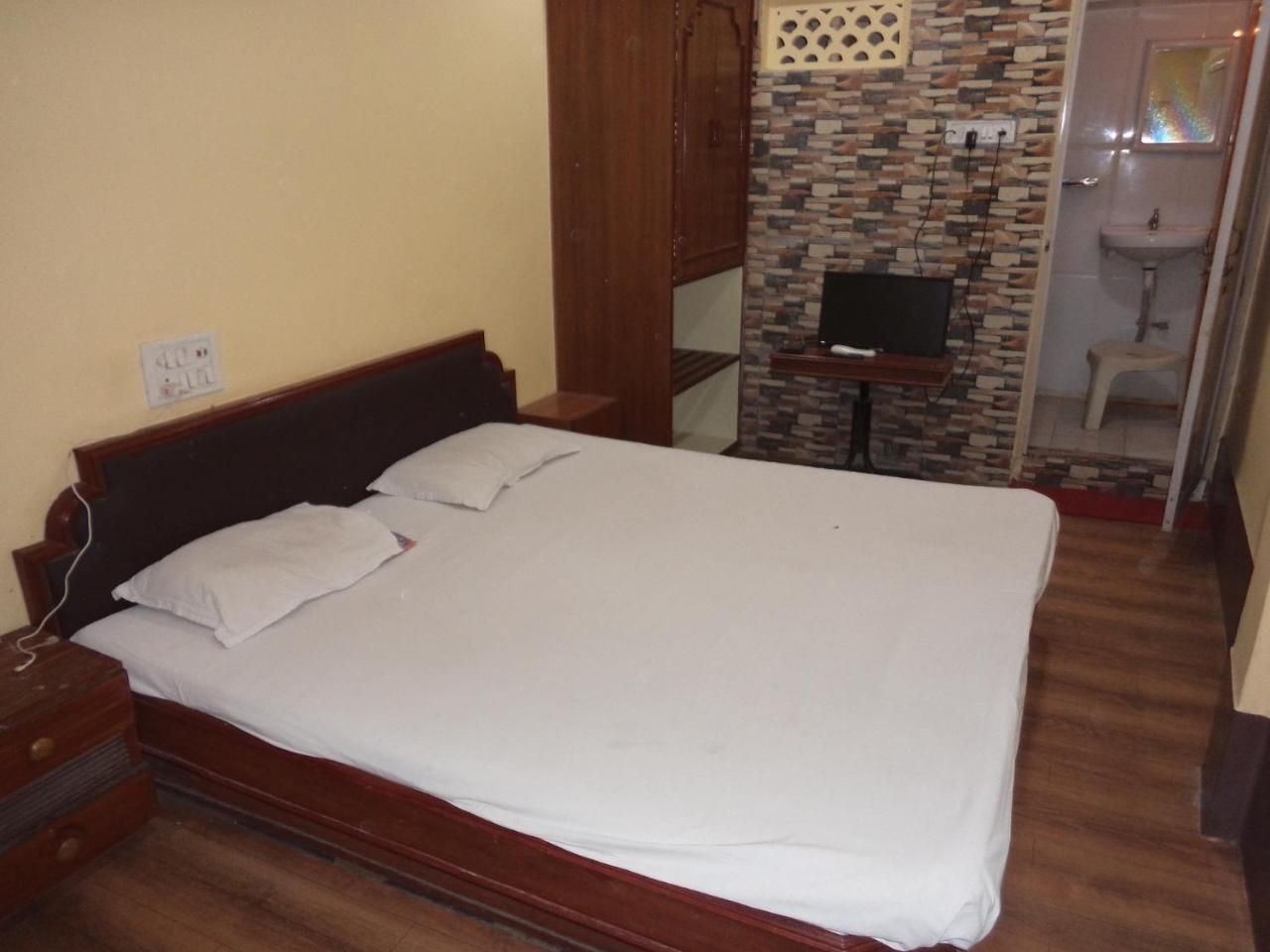 Hotel Neelkamal 印多尔 外观 照片